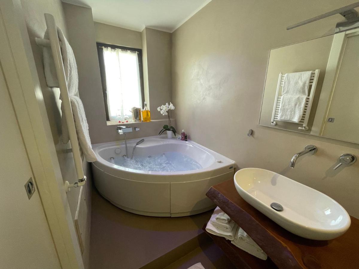 Dimora Bellini Apartment And Rooms Castellana Grotte Exterior foto